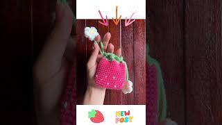 Crochet strawberry AirPods pouch #crochet #crochettutorial #cute