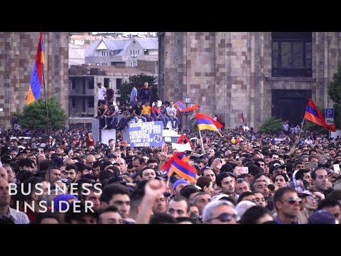 Video: Hinihingi Ng Mga Partido Ng Oposisyon Ng Armenia Ang Pagbitiw Ni Pashinyan Dahil Sa Sitwasyon Sa Karabakh