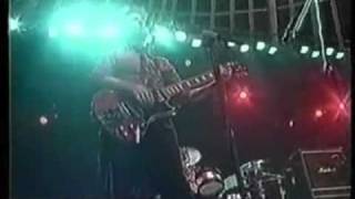 Download lagu Muse - Cave ( Live Pinkpop Festival 2000 )