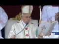 Il momento della canonizzazione dei due Papi - Papa Giovanni Paolo II e Papa Giovanni XXIII Santi