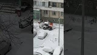 Вывоз мусора и уборка снега в Белгороде. 04 января 2024 года.