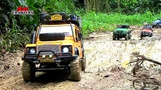 Mudding! 15 Scale trucks RC offroad adventures at Bangkit Road Trail - SCX10 Land Rover Defender