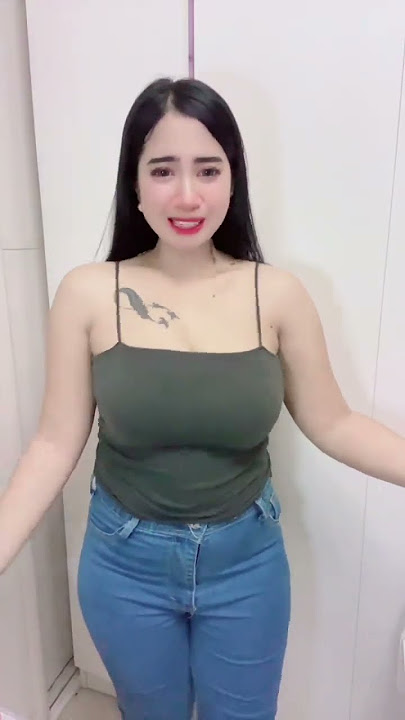 Nina Tkw Goyang Hot Abis #gemoy #goyanginul #dance pargoy #chubbybunny#fakebody shortsvideo