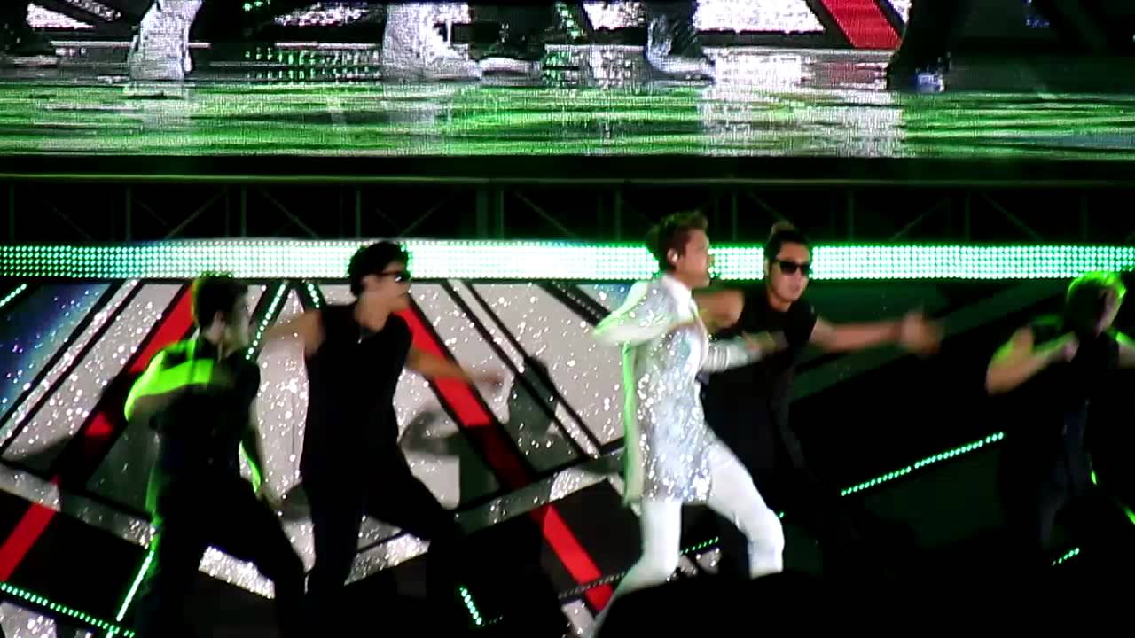 121007 TVXQ - Maximum @ Gangnam Hanryu Festival HD Fancam