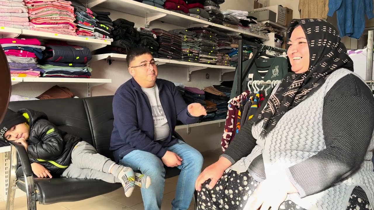 Sevilin dünyasina ugradım dükkanına hayırlı olsun dedim beştattaka sohbet ettik