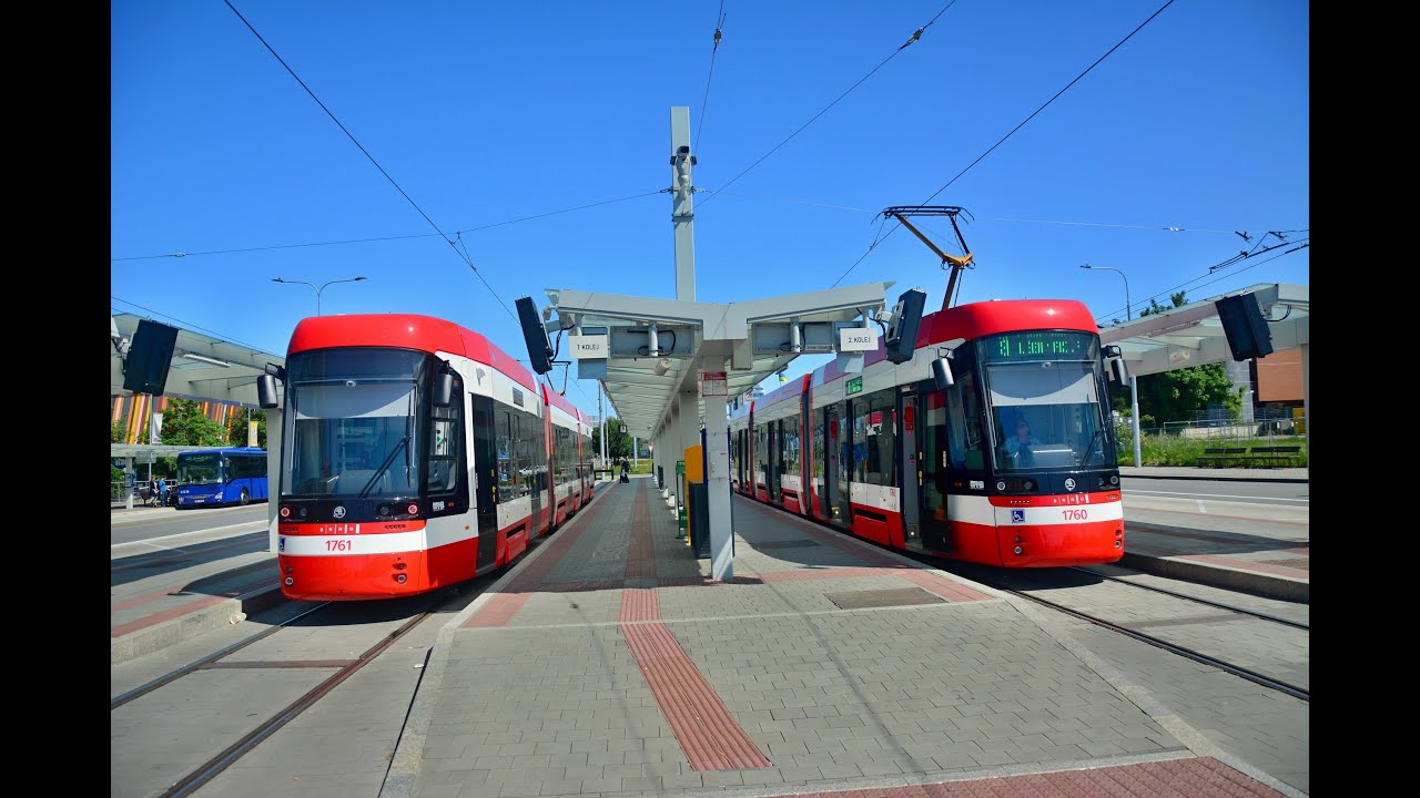 Brno tramvaje Škoda ForCity Smart 45T 1760 + 1761 - YouTube