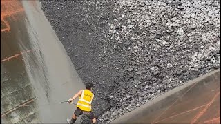 Barge unloading 3500 tons of large coal - relaxing video, coal flow is great