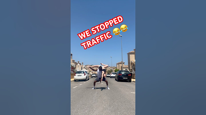 WE STOPPED TRAFFIC TO GET THIS SHOT #stunts #acrobat #acrobatics #lifts #acro #streetstyle