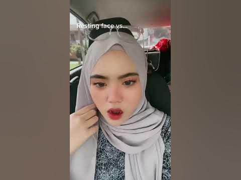  Resting face vs Smiling Face - YouTube