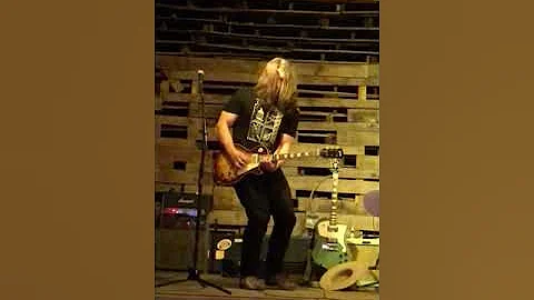 Small live clip with the Marshall Studio Vintage H...