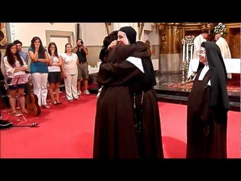 Abrazo de acogida Carmelitas, Valladolid (España)