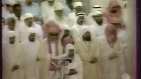 تلاوة جميلة من تهجد عام 1411 للشيخ علي الحذيفي