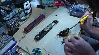 HOW TO - Fitting DCC sockets to Locomotives
