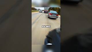 The biker had a narrow escape! 😳