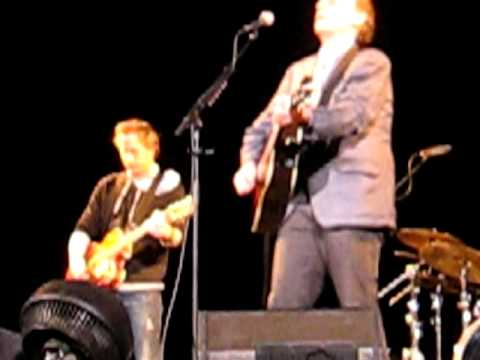 John Hiatt Perfectly Good Guitar Tarrytown Music Hall 3-7-2010