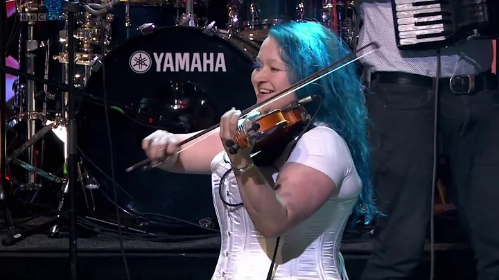 Eliza Carthy & The Wayward Band "Devil in the Woma...