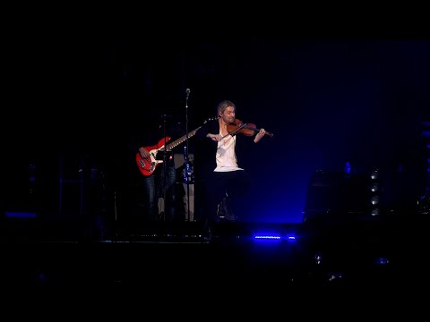 El violinista alemán David Garrett se presentó en el Movistar Arena