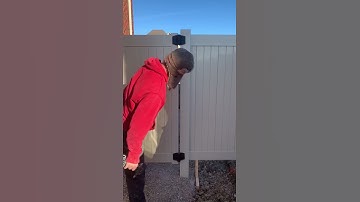How to Install a Vinyl Gate Pt:16.5