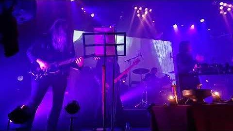 Wolvennest performing All That Black live at Magasin 4, Brussels on 17 october 2025