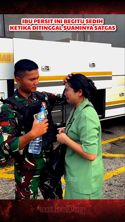 Istri prajurit TNI ini sedih dan khawatir ketika suaminya pergi satgas #tni #tniindonesia #persit