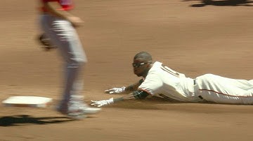 WSH@SF: Nunez swipes his first base as a Giant