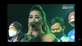 Kepasrahan ( elvie sukaesih ) Voc. Via Puja Kesuma KantiL Lok. Teras 124 bersama MANJA GROUP