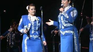 Video-Miniaturansicht von „Amor de los Dos, Mariachi Femenil Orgullo Mexicano“