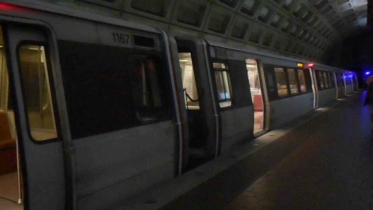 DC Metro (WMATA): Wiehle-Reston bound Silver line train at Federal ...