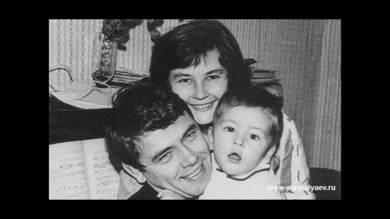 Юрий гуляев биография личная жизнь жена дети