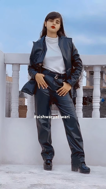 Badtameez dil..!🖤 #aishwaryatiwari #trending #dance #shorts