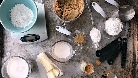 HOW TO MEASURE FOR BAKING | weight vs volume measurements, measuring flour properly