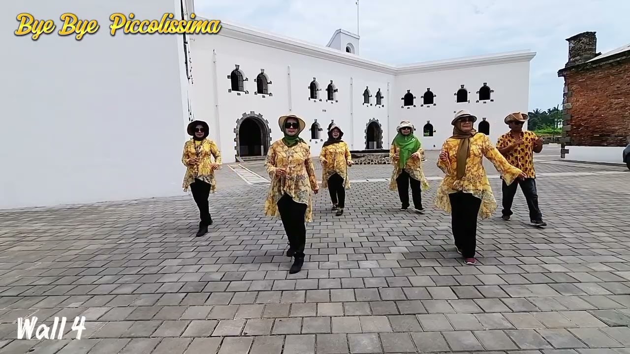 BYE BYE PICCOLISSIMA || LINE DANCE || Demo : Happy Wednesday Ld