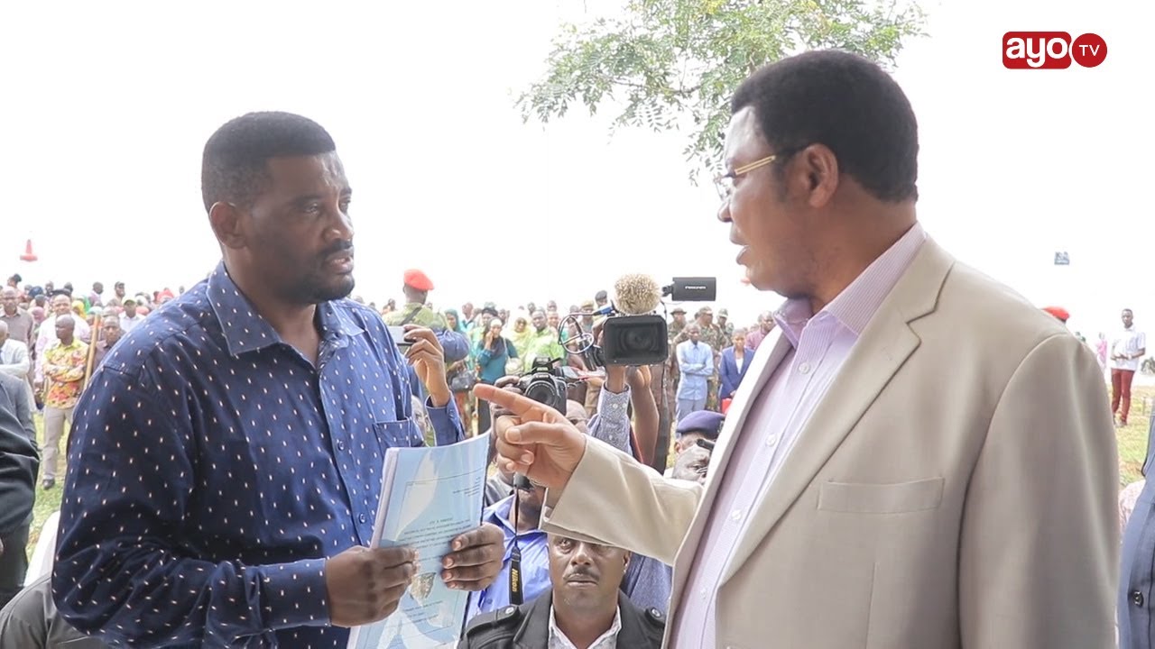 DUUH!! WAZIRI MKUU AWASHA MOTO 