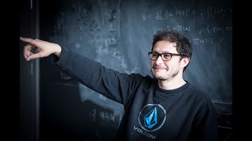 Video interview to Juan Carrasquilla