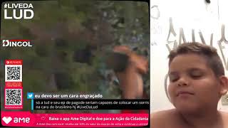 Ludmila caindo na piscina durante a live