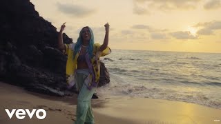 Karol G - Mil Horas (Official Video)