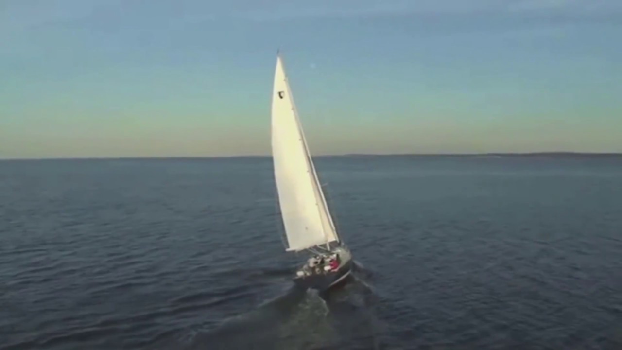 Tartan Yachts 4000 Sailboat