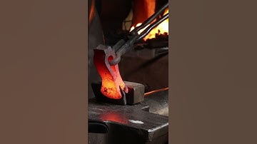 This Is How You Forge an Axe!