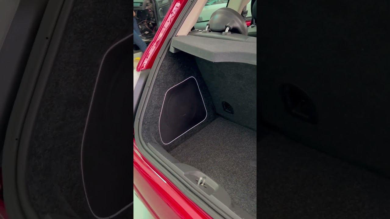 FIAT500 - Melhoria Som Caixa Subwoofer - ArtSomAuto