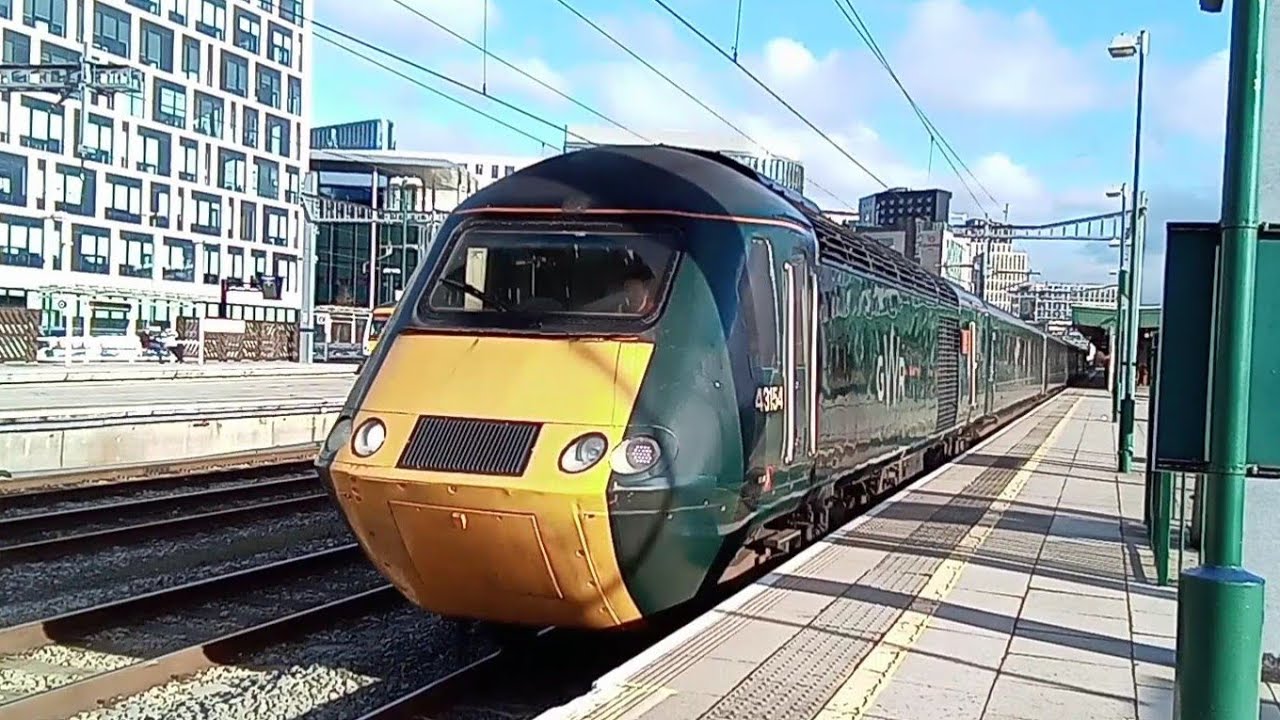 TRAINS AT CARDIFF CENTRAL STATION  26.1.23