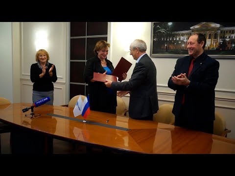 Обучение компьютерной грамотности старшего поколения Обучение компьютерной грамотности старшего поколения
