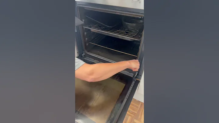 HOW DID I JUST FIND OUT OVENS CAN DO THIS! 🤯 #shorts #cleaninghack #lifehack #cleaning