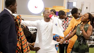 Wow!! Francis Amo is so Amazing - Powerful Ghana Worship & Hot Praises