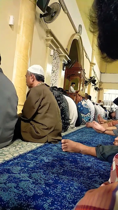 Khutbah Jum'at oleh Imam jama'ah muslimin ( hizbullah) Yakhsallah Mansur. Cileungsi Bogor Indonesia