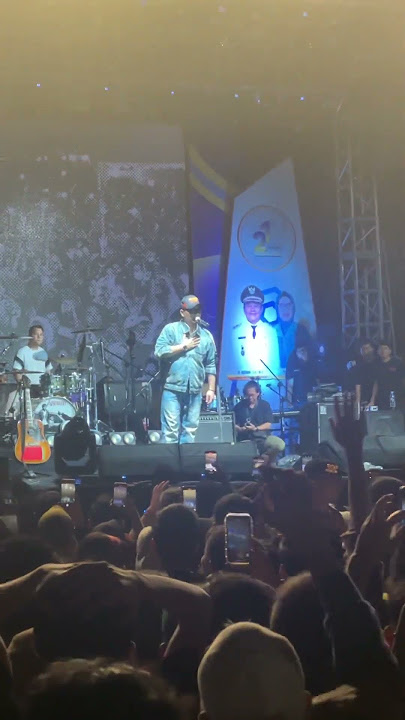 vokalis band armada (Rizal) berasal dari Palembang #fyp #rizalarmada #armada #konser #palembang