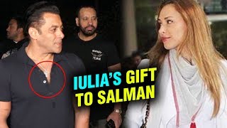 Lulia Vantur Gifts GOLD Chain To Salman 