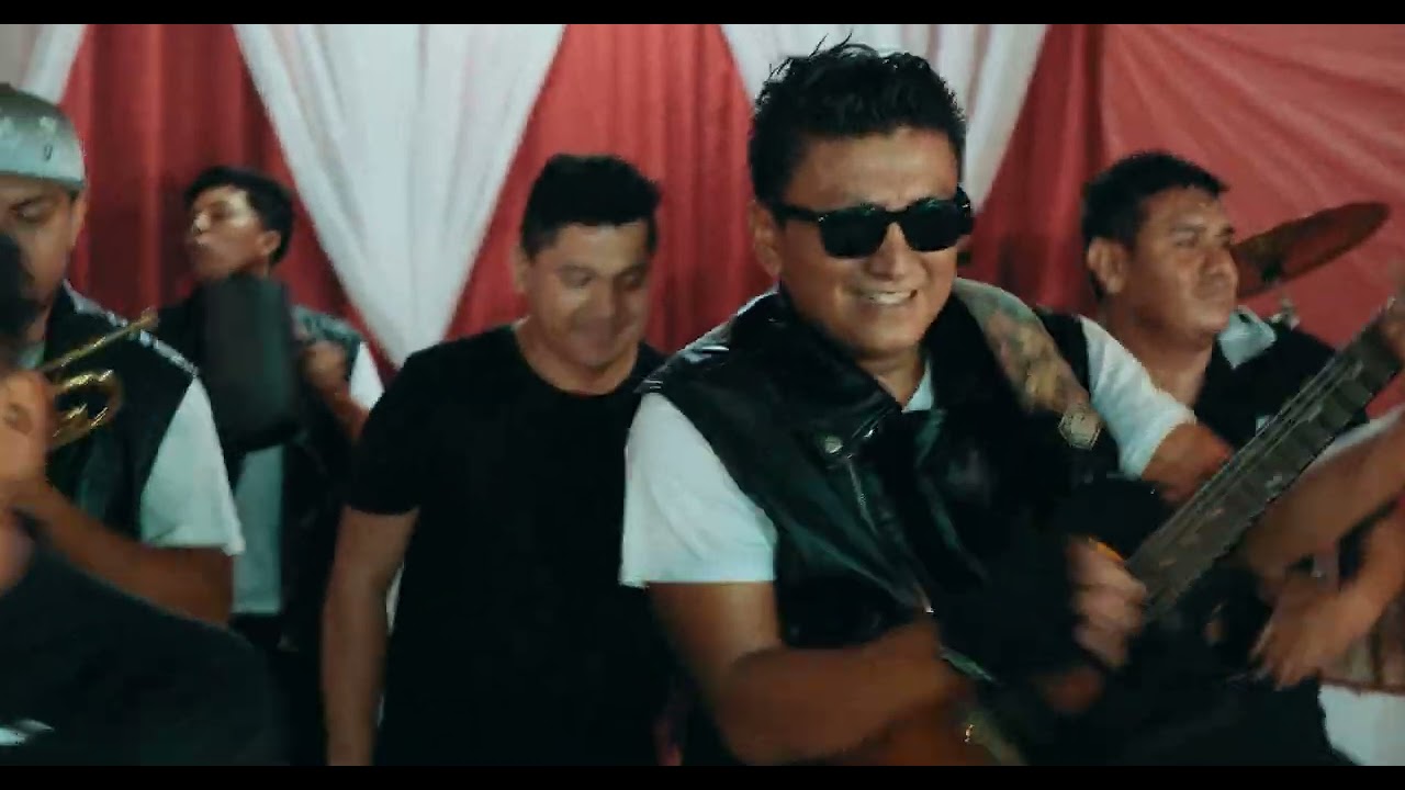 LA TROPILLA FEAT SABROSO Y CALIENTE - CACHETEAO / LOS HOMBRES Y LAS SEÑORITAS