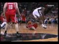 Kyle Lowry Blind Pass from The Floor to Jermaine Taylor Dunk vs.Spurs [3.31.10]