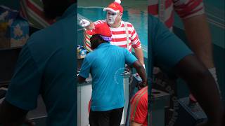 Tom o mímico distraiu o vendedor para pegar um saco de pipocas 🍿😲😮😂🤣 #tomthemime #seaworldmime