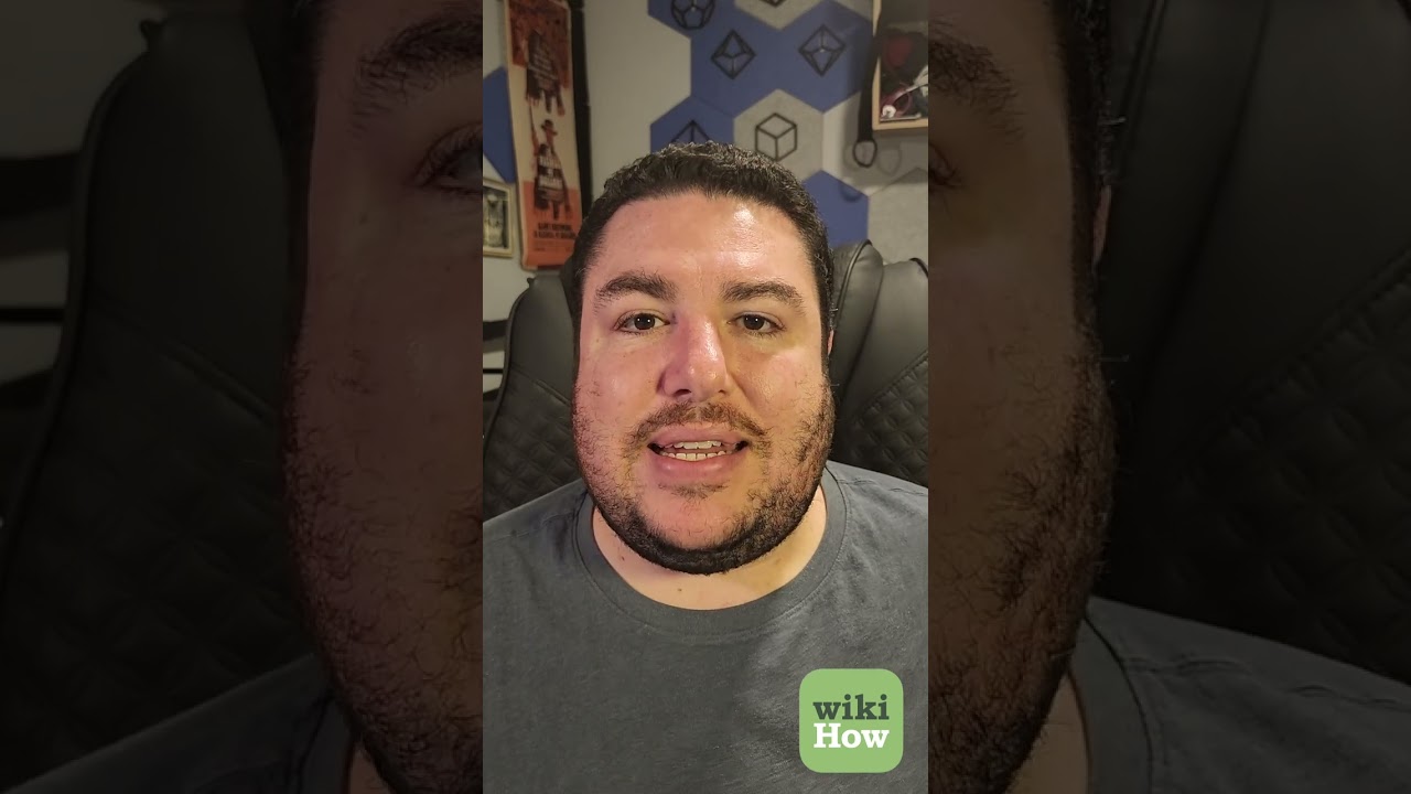 How to Keep Headphones from Tangling by Folding Up the Cord - Reader Tip